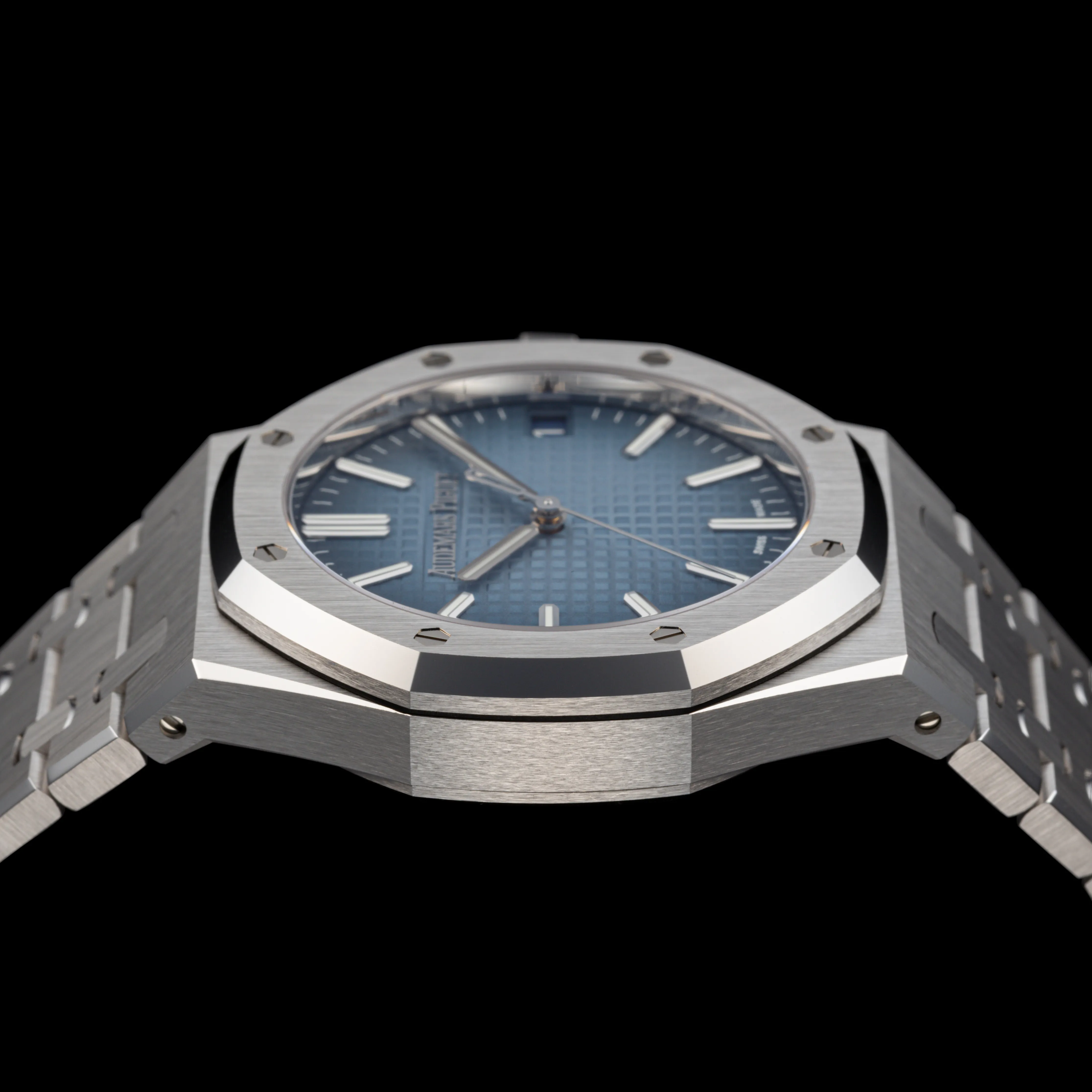 Audemars Piguet Royal Oak 15510BC.OO.1320BC.02 41mm 18k white gold Blue 3