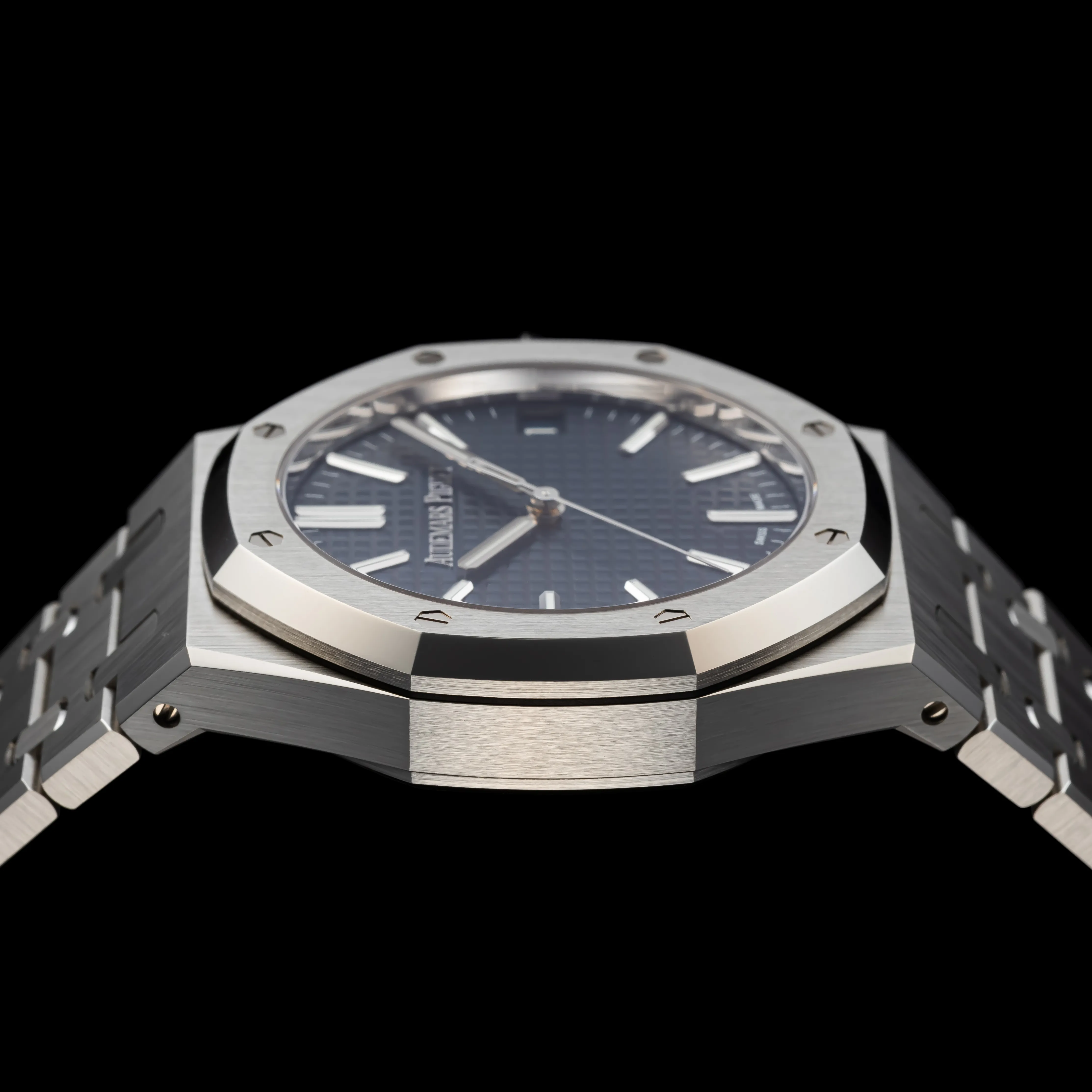 Audemars Piguet Royal Oak 15510ST.OO.1320ST.06 41mm Stainless steel Night blue 3