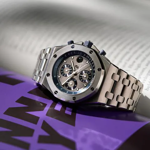 Audemars Piguet Royal Oak Offshore 25721TI.OO.1000TI.01 42mm Titanium Gray