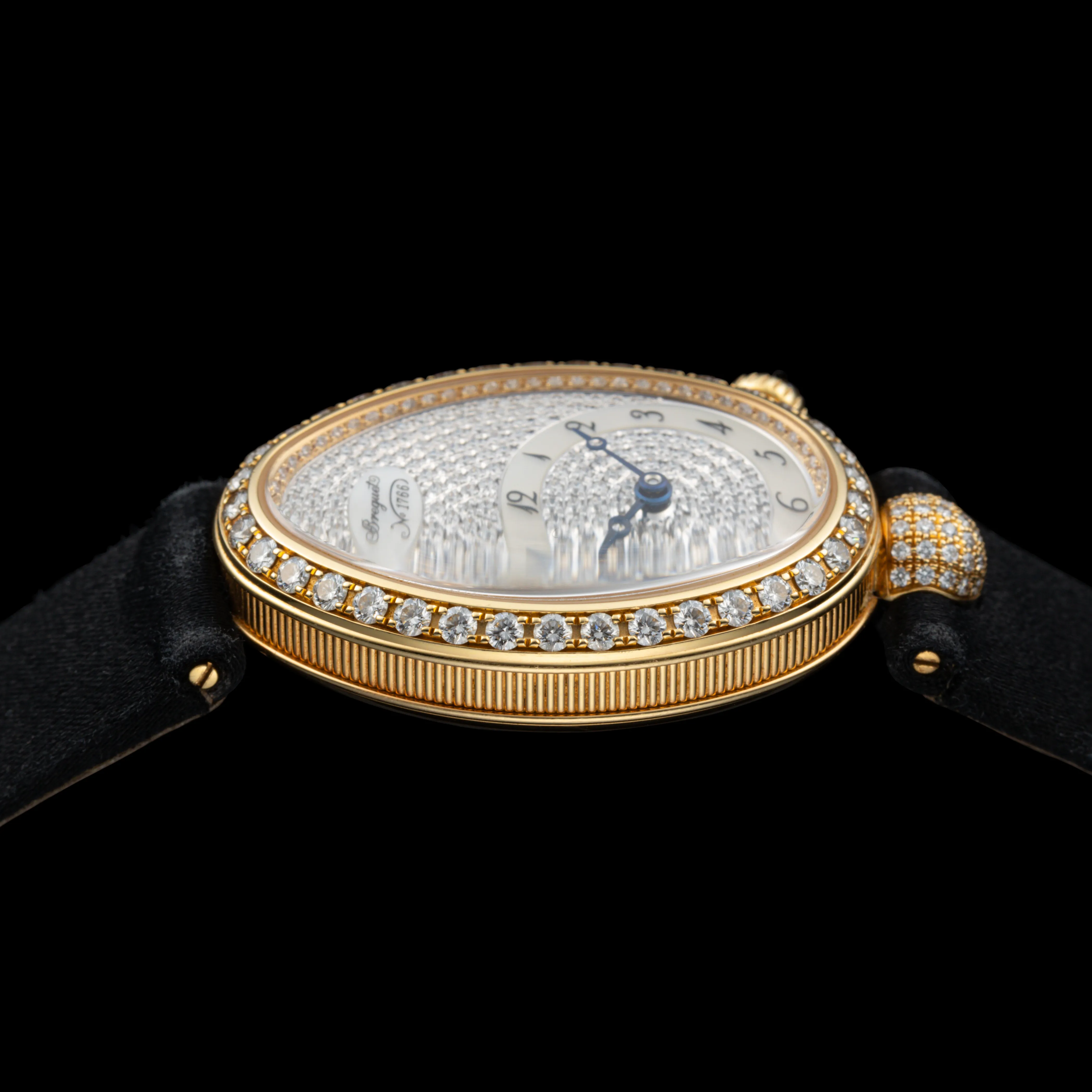 Breguet Reine de Naples 8928 25mm Diamond and 18k yellow gold 3