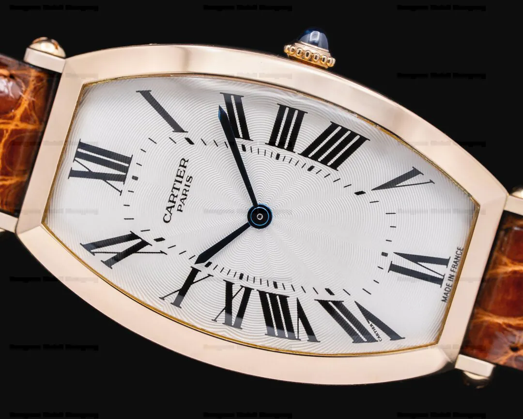 Cartier Tonneau 2458 B 29.5mm Yellow gold Guilloché 4