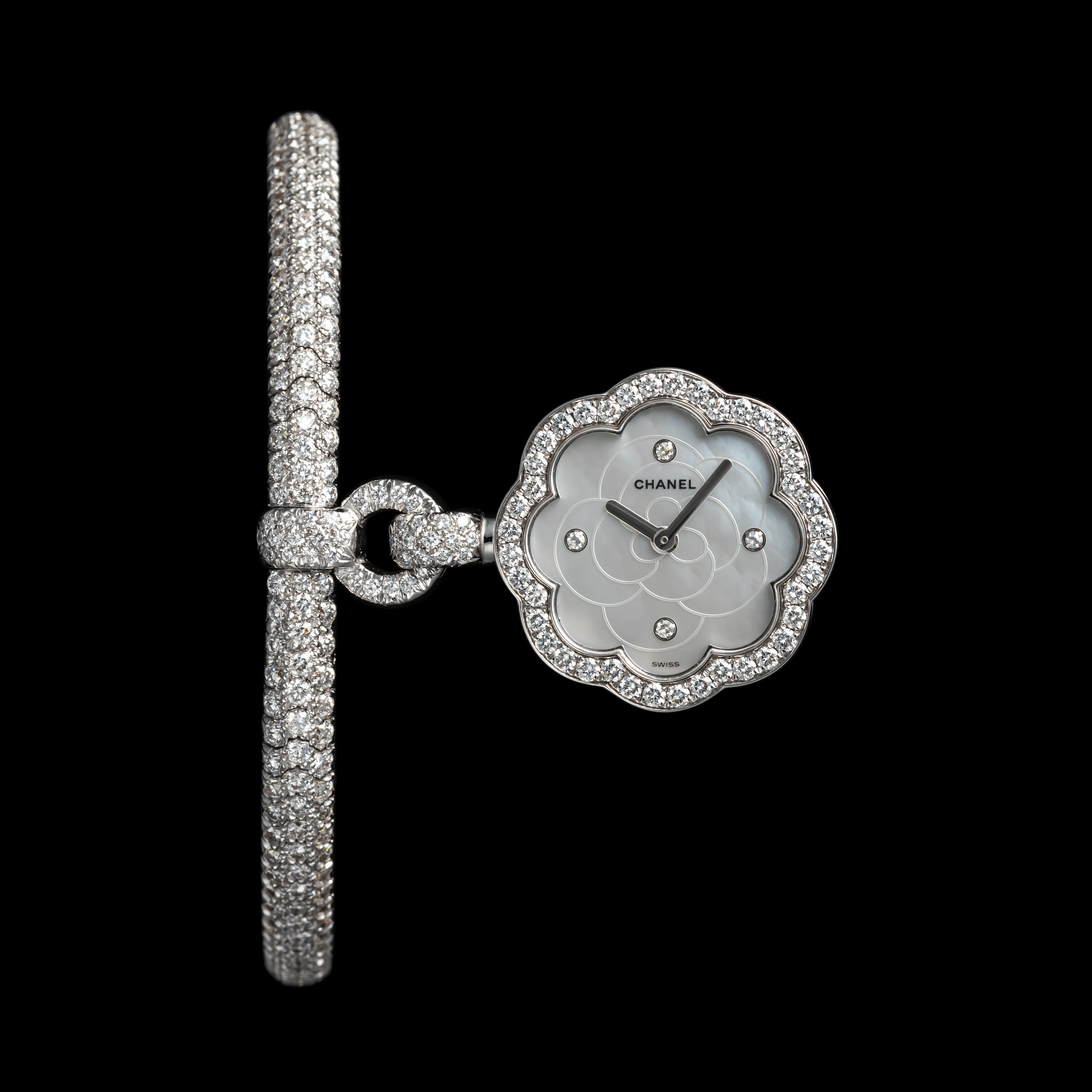 Chanel Camellia charm J2411M 23mm 18k white gold and Diamond