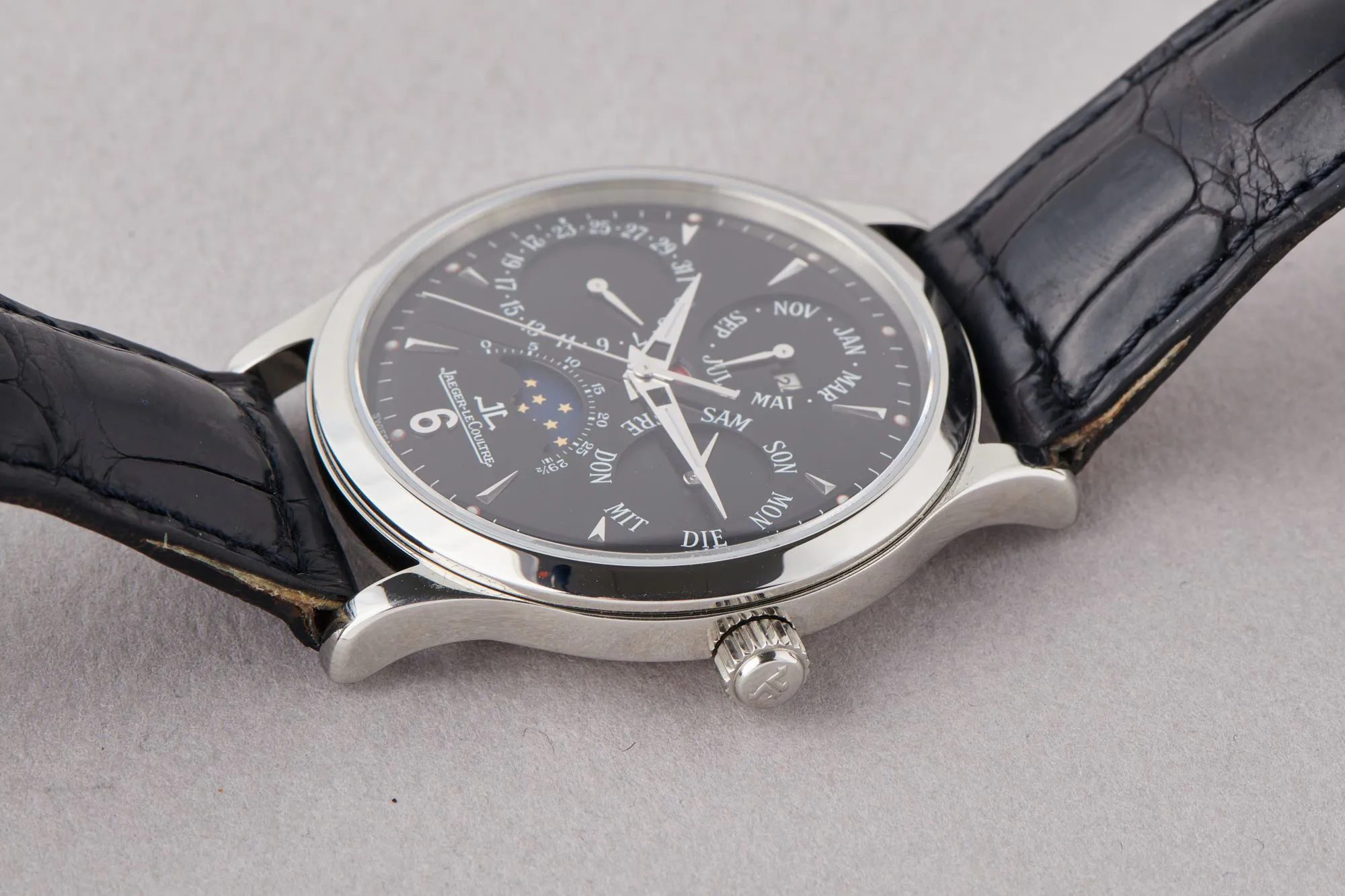 Jaeger-LeCoultre Master Control Perpetual Calendar 140.8.80.S 37mm Stainless steel Black 5