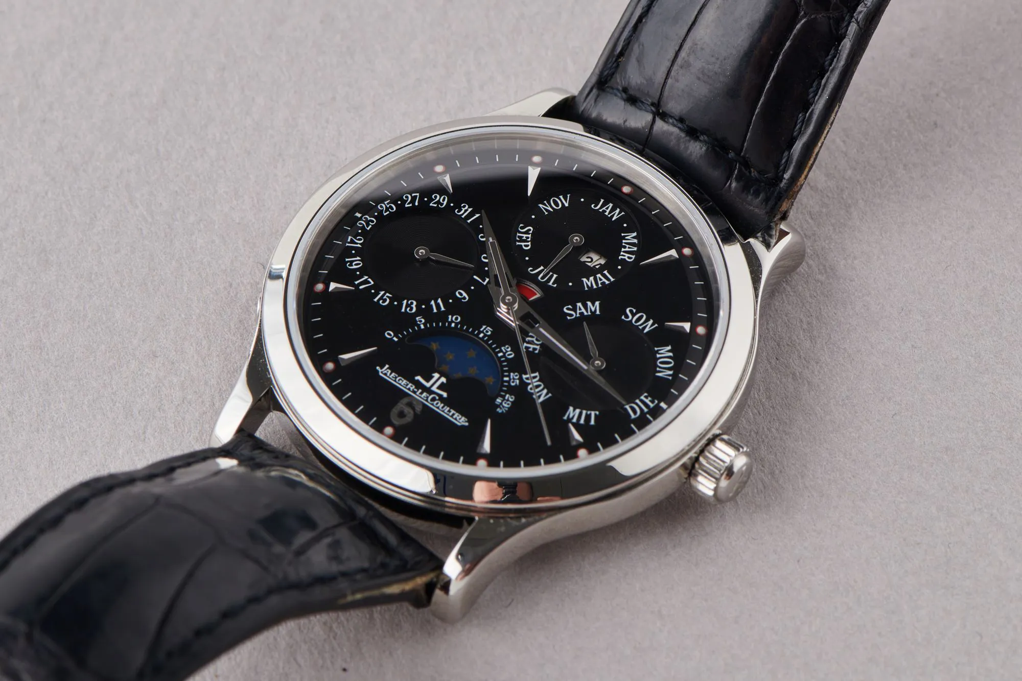 Jaeger-LeCoultre Master Control Perpetual Calendar 140.8.80.S 37mm Stainless steel Black 6