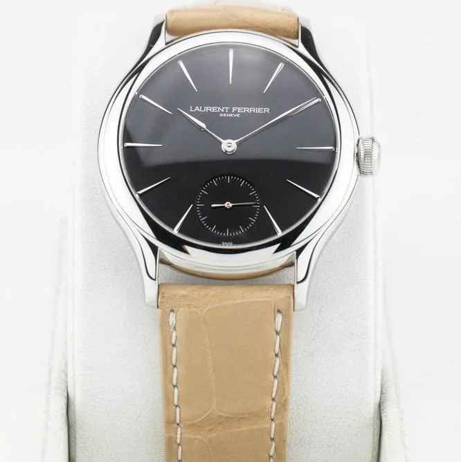 Laurent Ferrier Classic LCF004.G1.N1G 40mm White gold Black