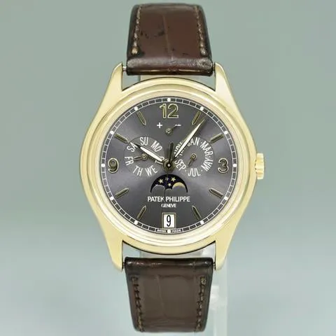 Patek Philippe Annual Calendar 5146J 39mm Yellow gold Gray 1