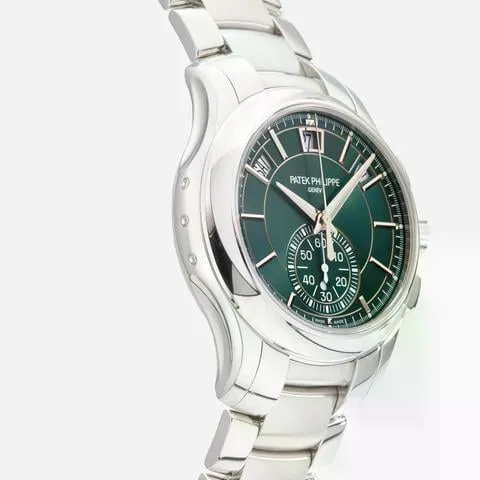 Patek Philippe Annual Calendar Chronograph 5905/1A-001 42mm Stainless steel Green 3