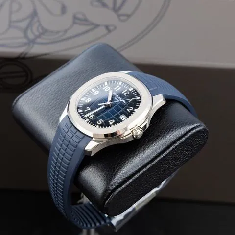 Patek Philippe Aquanaut 5168G-001 42mm White gold Blue