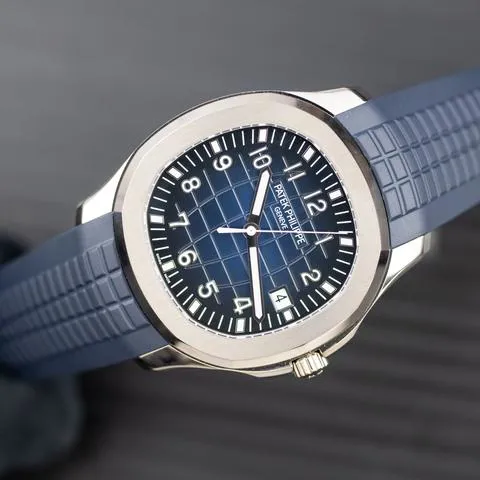 Patek Philippe Aquanaut 5168G-001 42mm White gold Blue 14