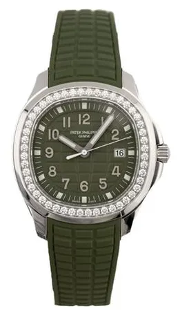 Patek Philippe Aquanaut 5267/200A-001 39mm Stainless steel Black