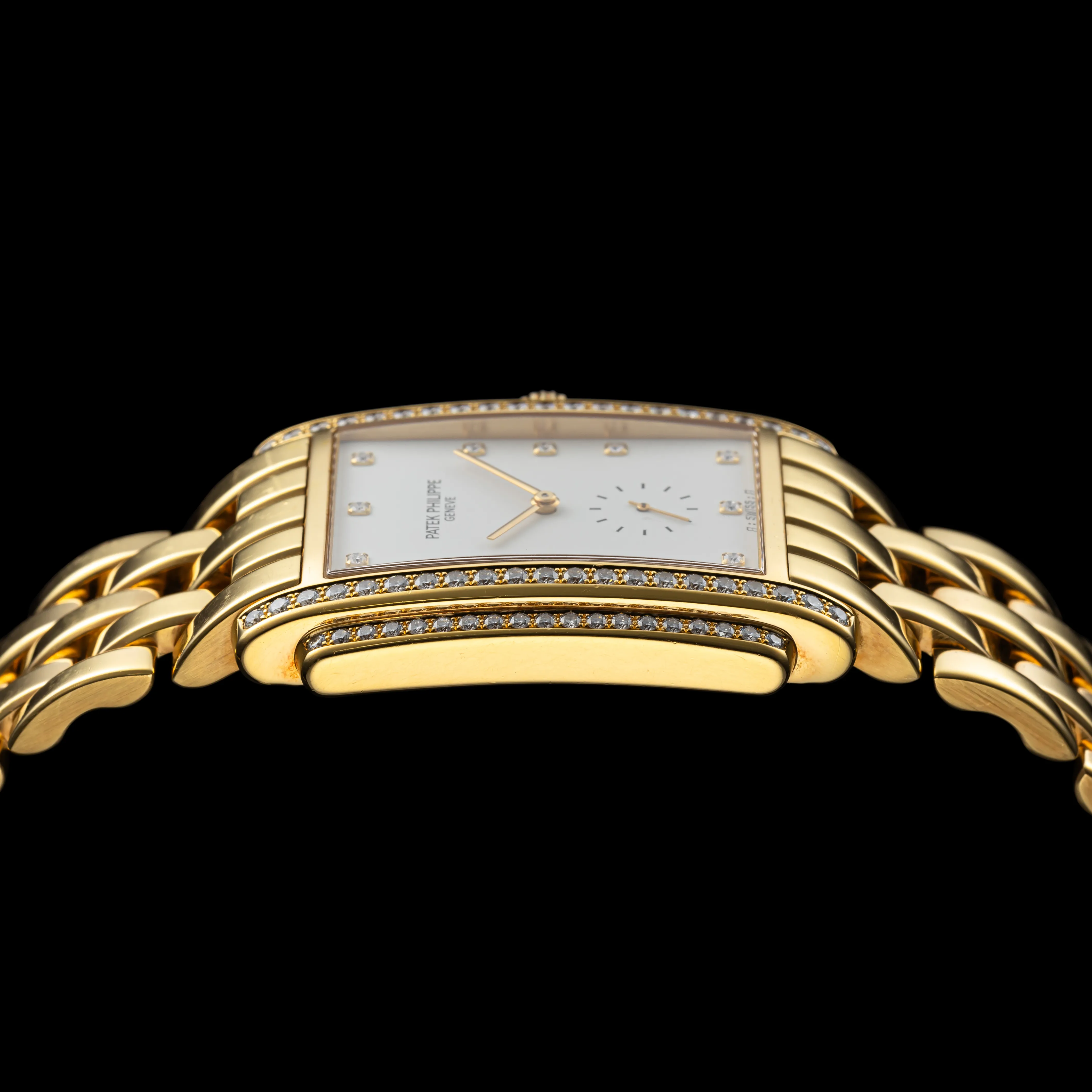 Patek Philippe Gondolo 5025/1J-001 25mm Diamond and 18k yellow gold 3