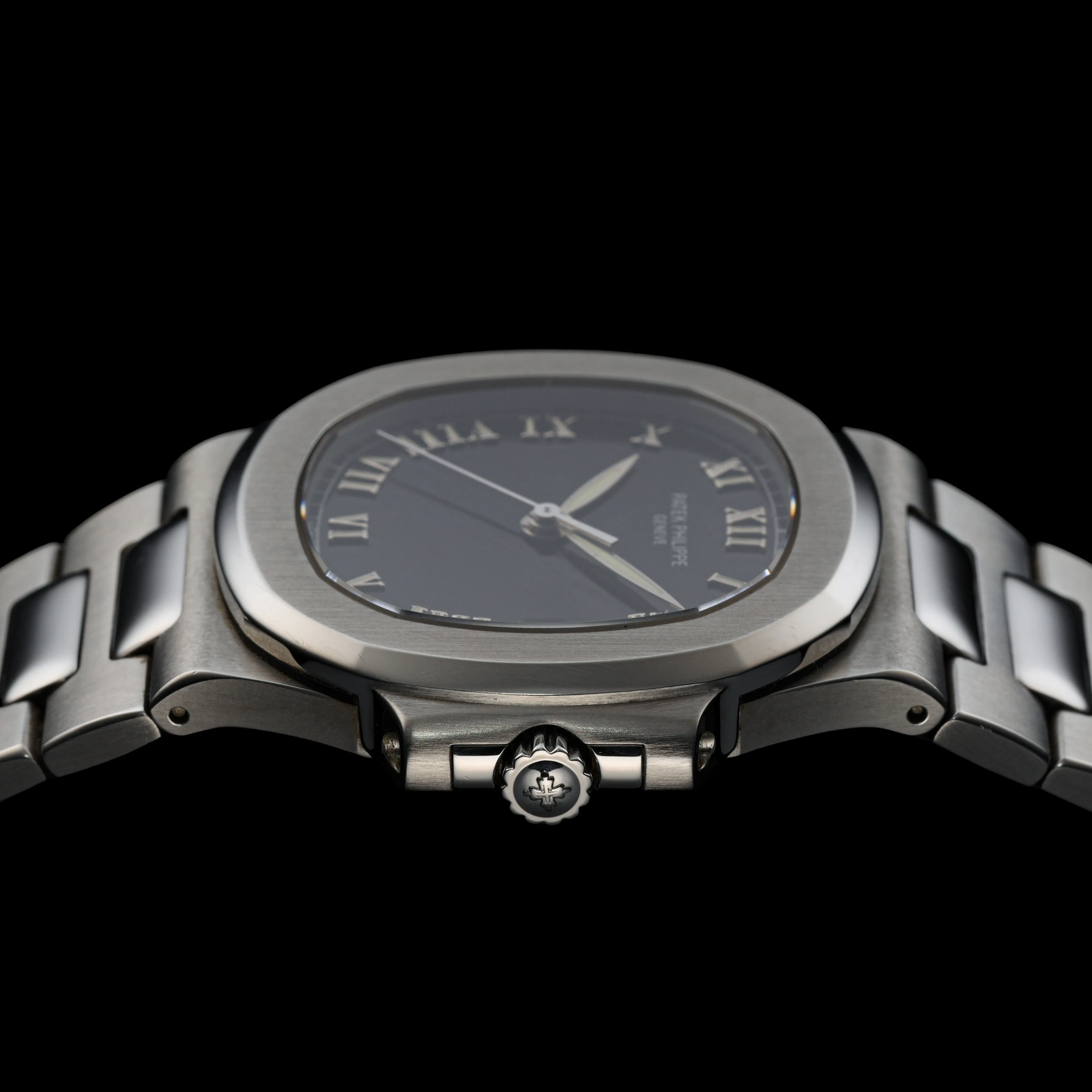 Patek Philippe Nautilus 3800/1A-001 37mm Stainless steel Black 2