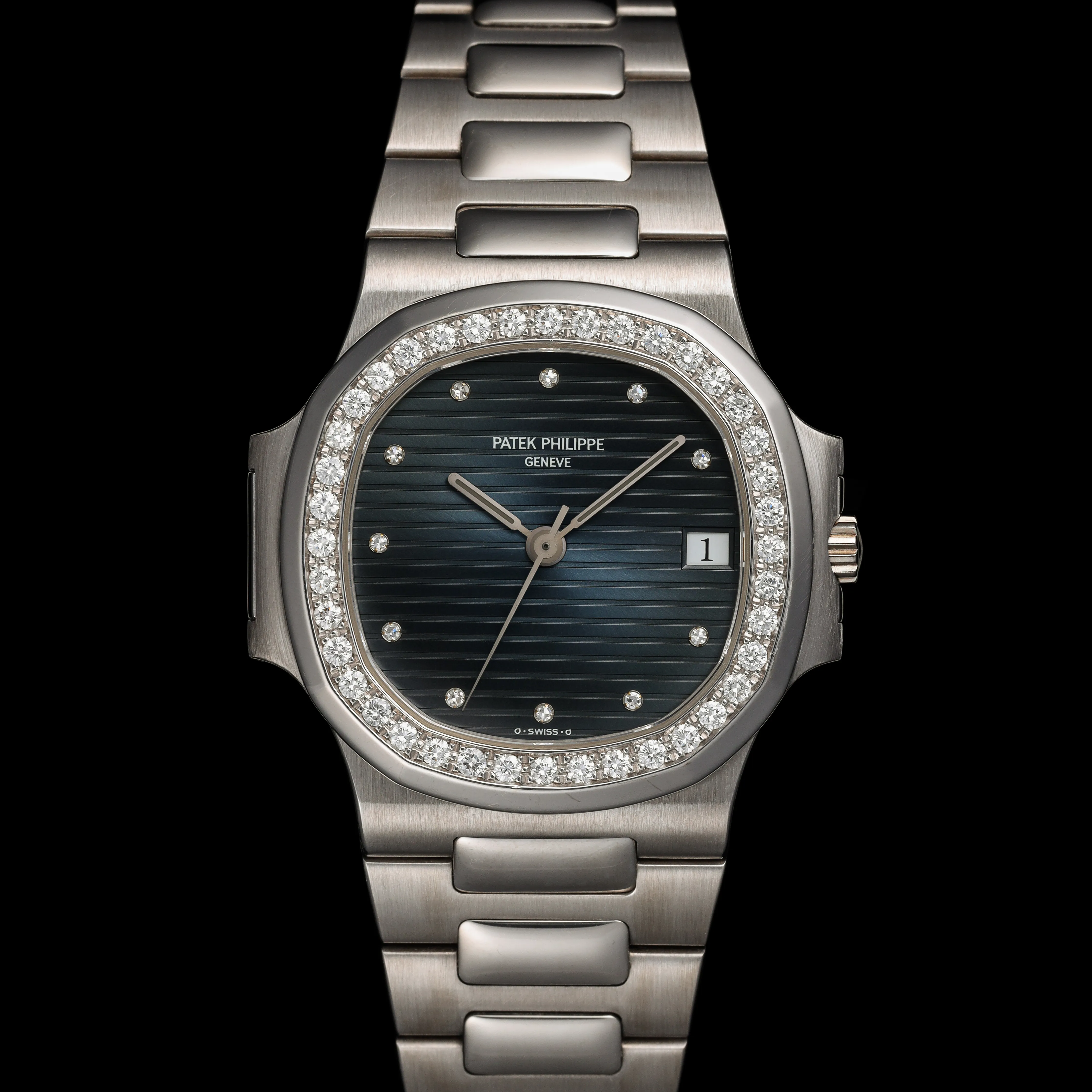 Patek Philippe Nautilus 3800/3 37mm 18k white gold and Diamond