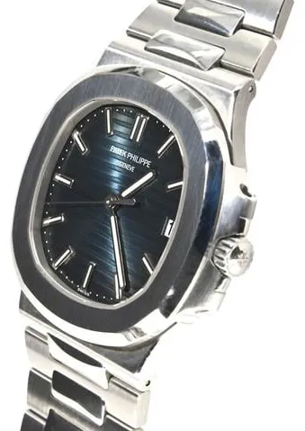 Patek Philippe Nautilus 5711/1A-010 40mm Stainless steel Blue