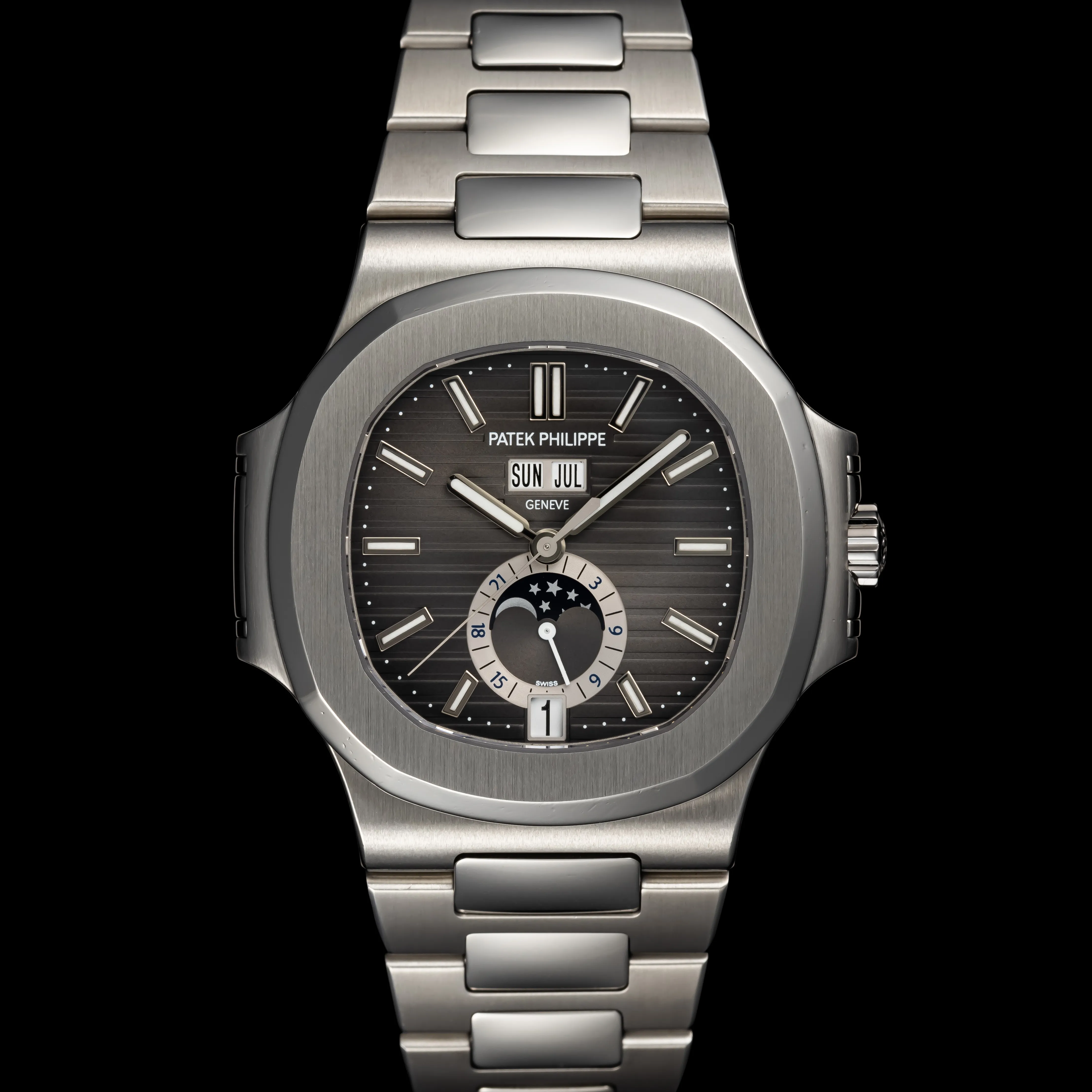 Patek Philippe Nautilus 5726/1A-001 39mm Stainless steel Black