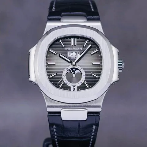 Patek Philippe Nautilus 5726A-001 40.5mm Stainless steel Black