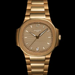 Patek Philippe Nautilus 7118/1R-010 Rose gold Brown