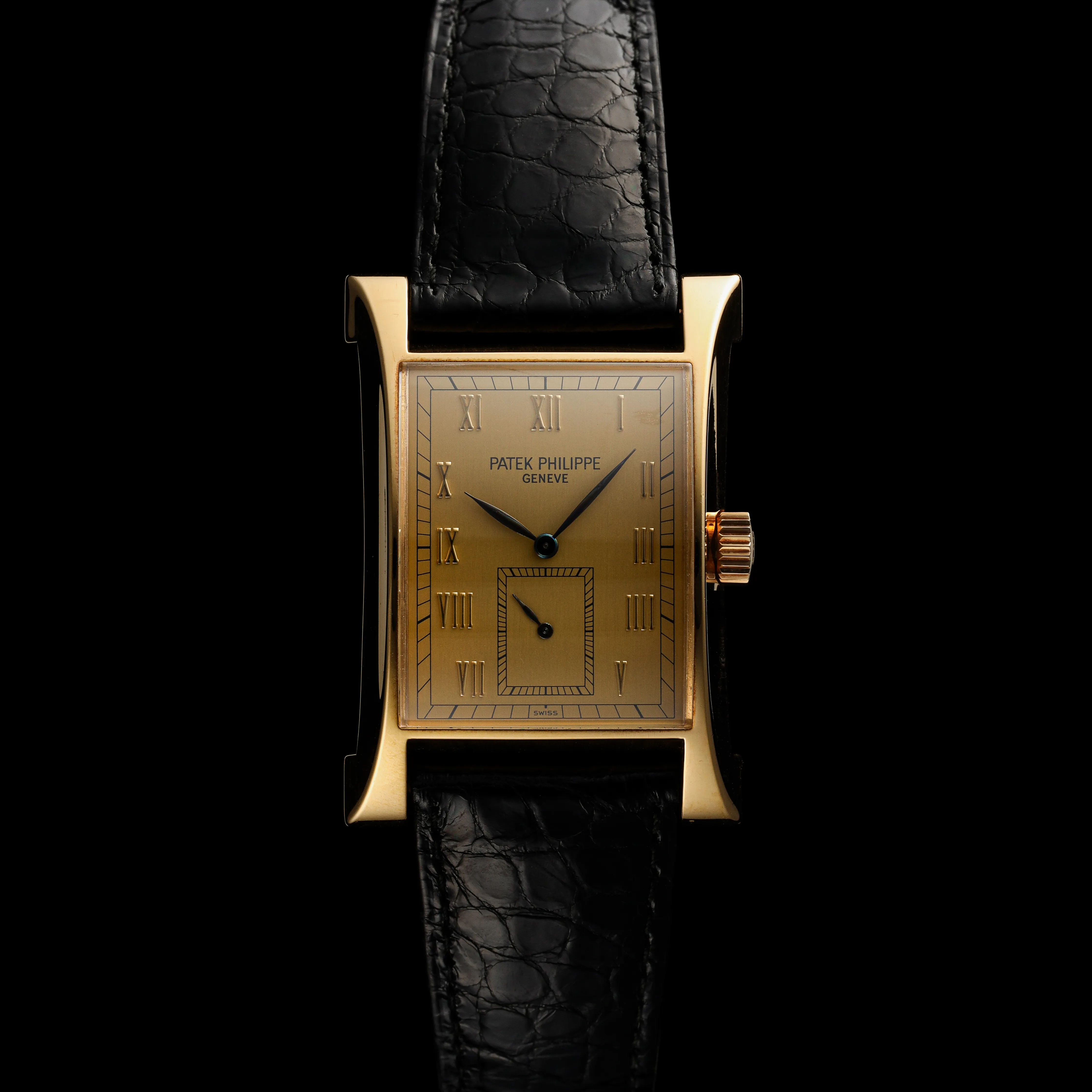 Patek Philippe Pagoda 5500 28mm 18k yellow gold