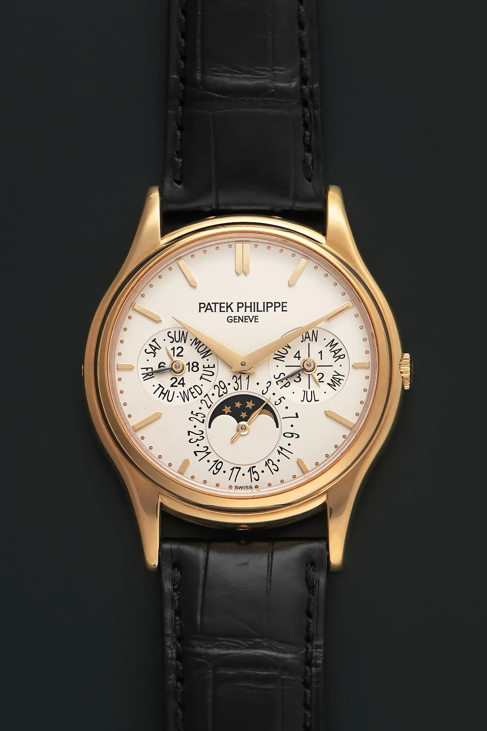 Patek Philippe Perpetual Calendar 3940J 36mm 18k yellow gold White