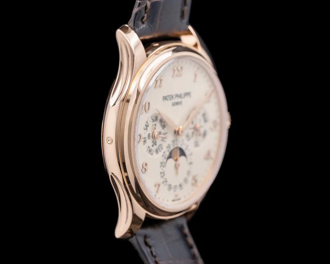 Patek Philippe Perpetual Calendar 5327R-001 39mm Rose gold Ivory 1