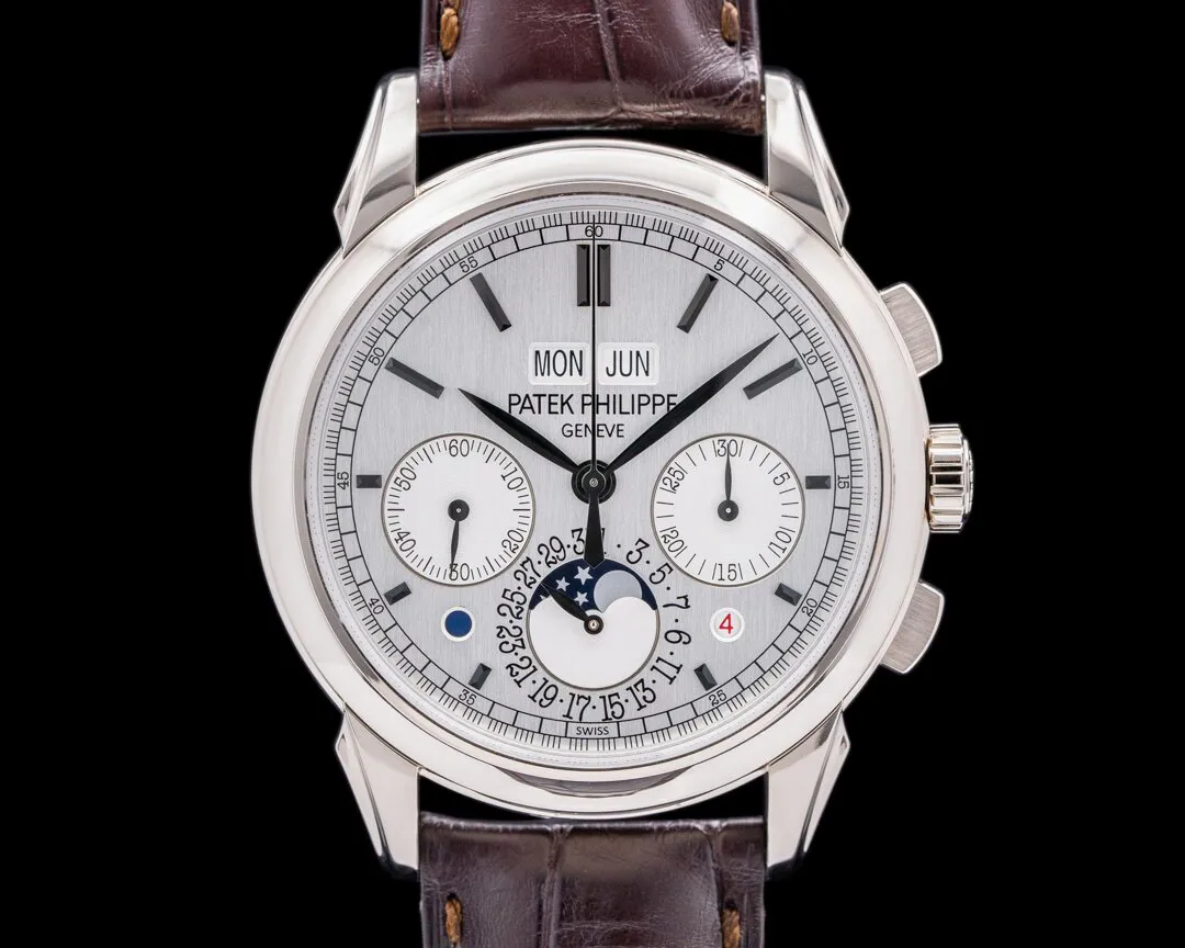 Patek Philippe Perpetual Calendar Chronograph 5270G-001 41mm White gold Silver