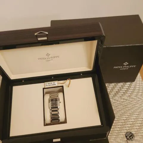 Patek Philippe Twenty~4 4910/10A-001 25mm Stainless steel Black 7