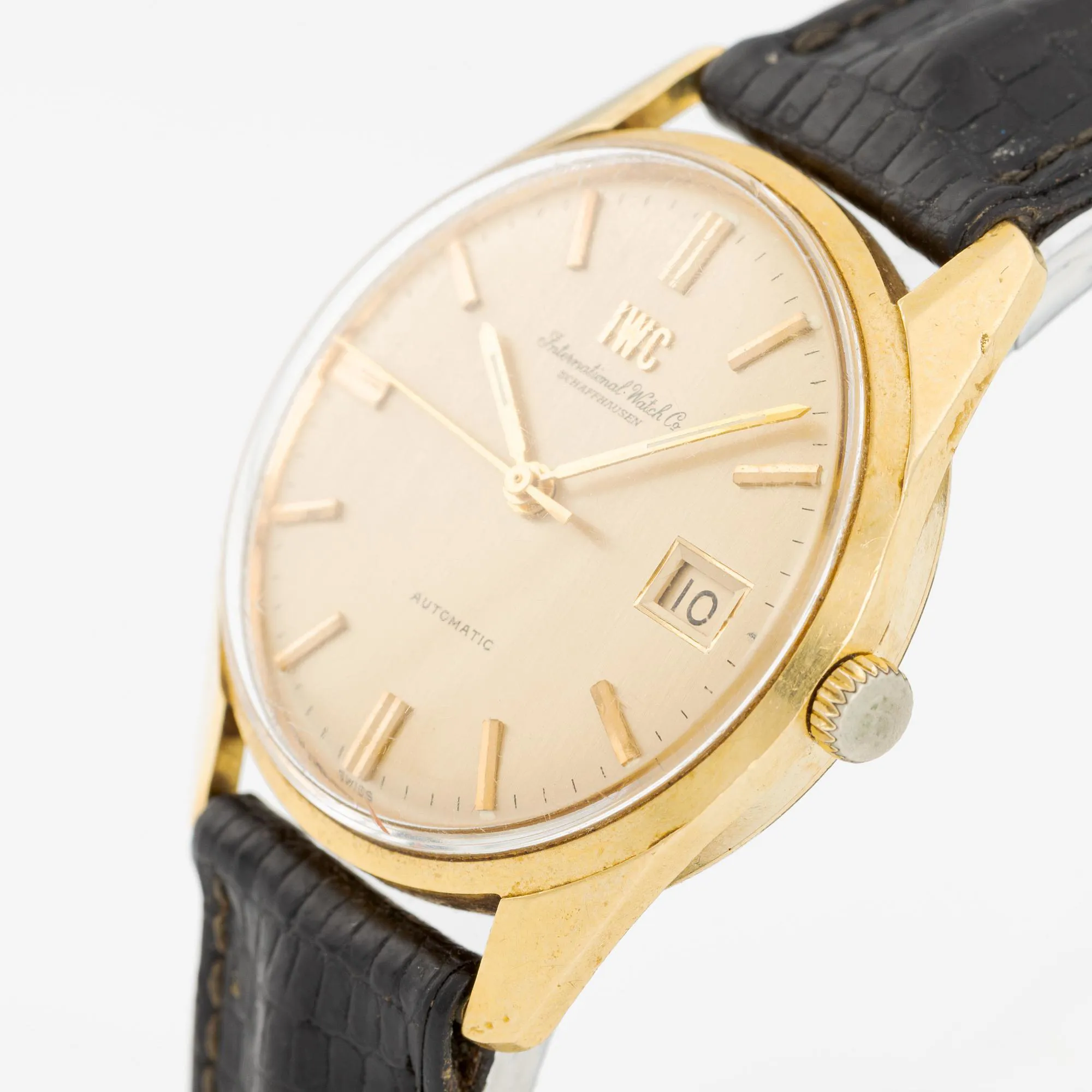 IWC R810A 34.5mm 18k yellow gold 1