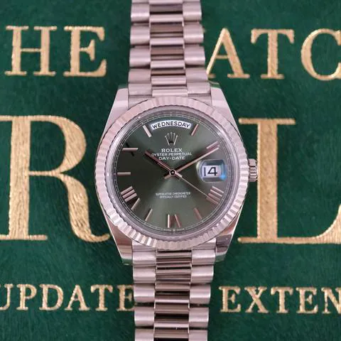 Rolex Day-Date 40 228239 40mm White gold Green