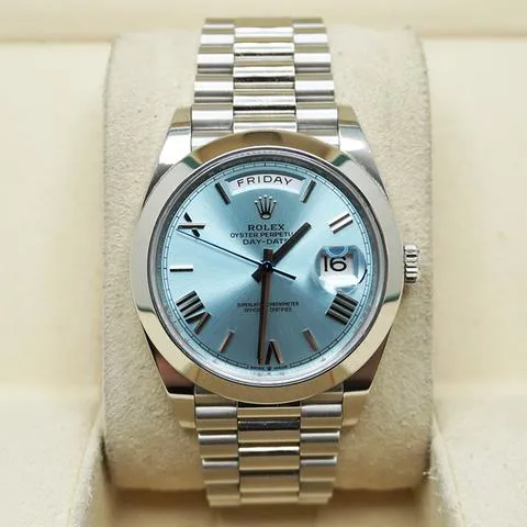 Rolex Day-Date 40 228206 40mm Platinum Blue