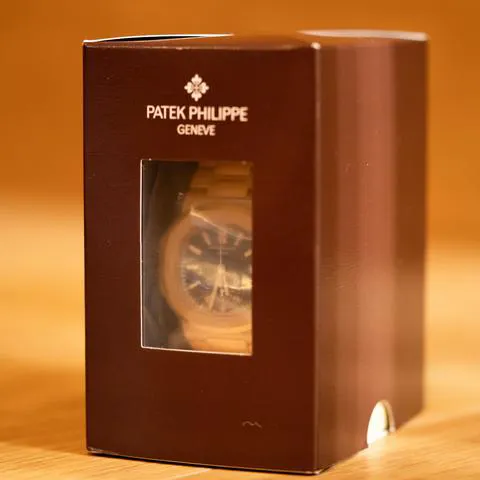 Patek Philippe Nautilus 5980/1R-001 43.5mm Rose gold Black 1