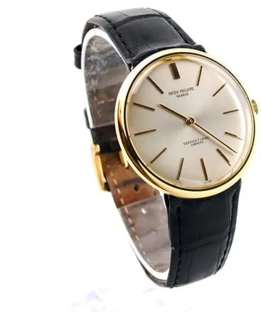 Patek Philippe Calatrava 2591 35mm Yellow gold Champagne 1