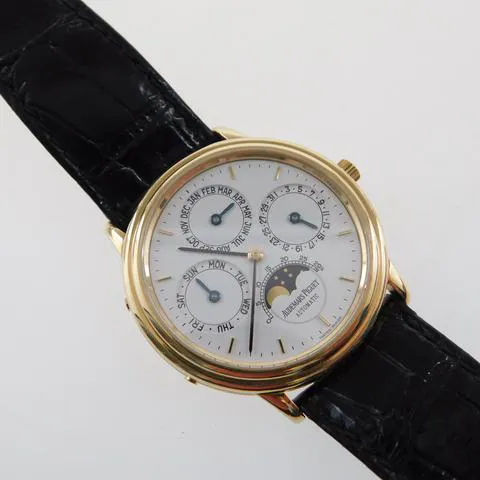 Audemars Piguet Quantiême Perpetual 25657BA 36mm Yellow gold White 11