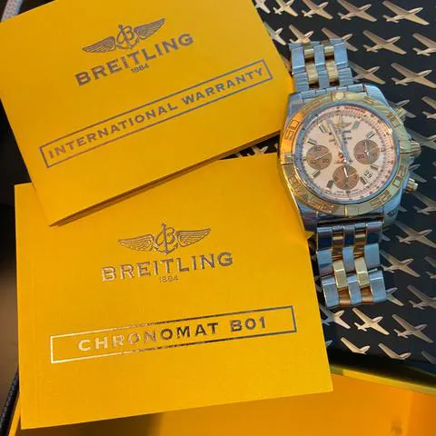 Breitling Chronomat CB 0110 44mm Yellow gold and Stainless steel Silver 8