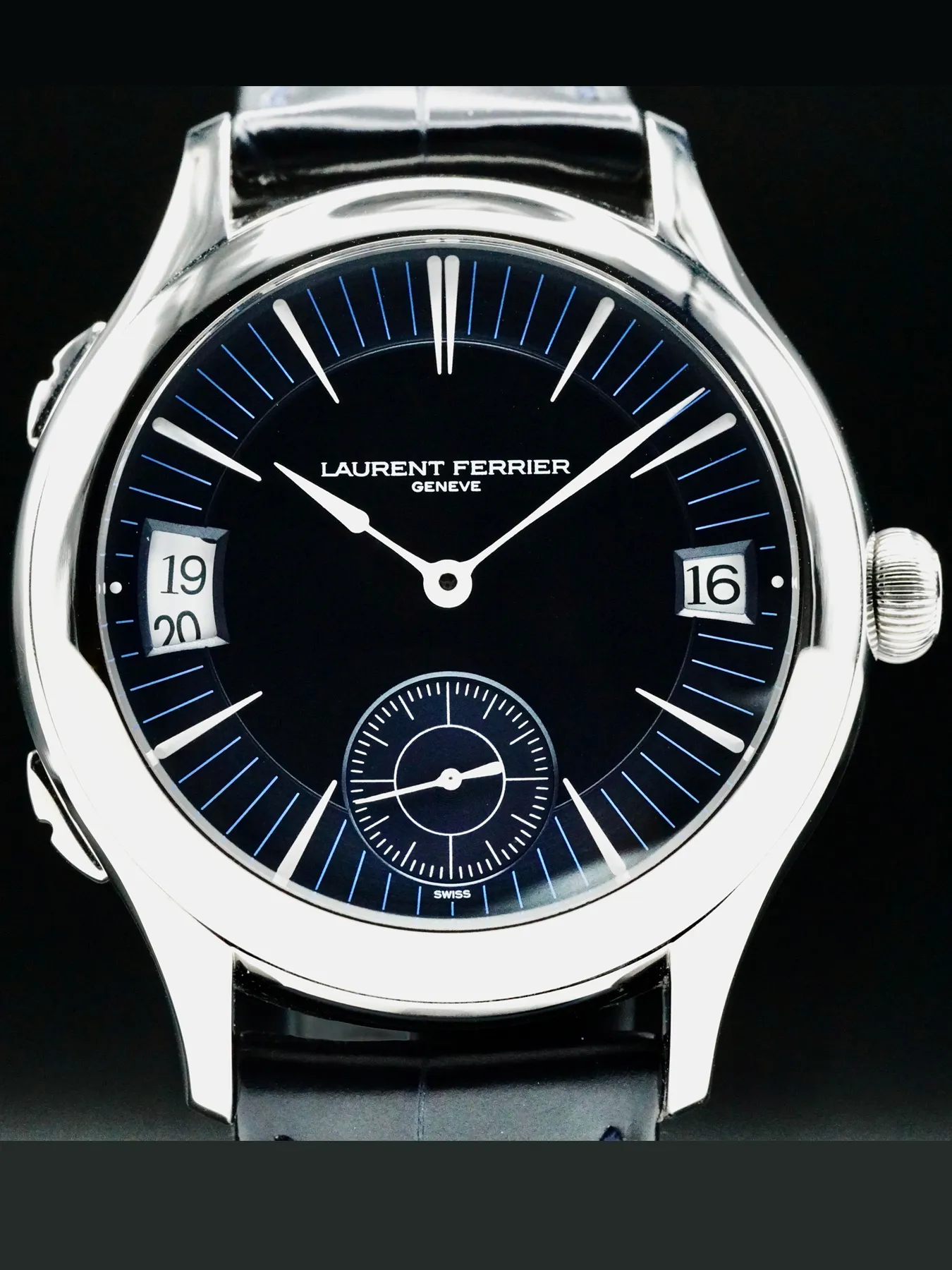 Laurent Ferrier Classic LCF007.AC.CW1 41mm Stainless steel Blue