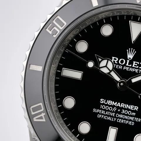 Rolex Submariner (No Date) 41 124060 41mm Stainless steel Black 11