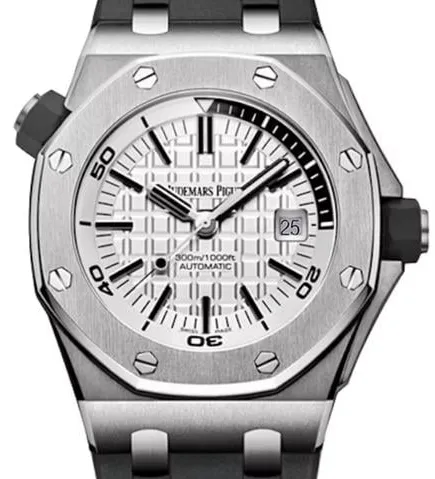 Audemars Piguet Royal Oak Offshore Diver 15710ST 42mm Stainless steel White