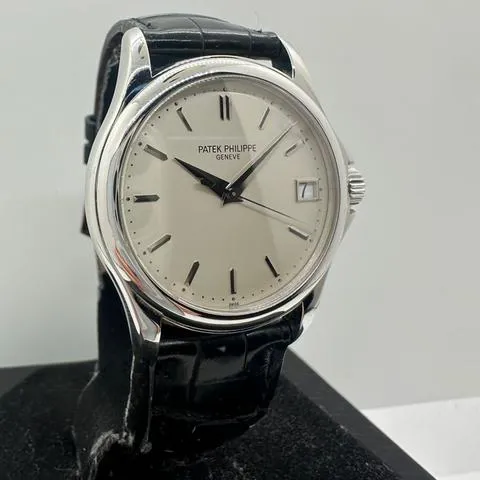 Patek Philippe Calatrava 5127G-001 37mm White gold Silver