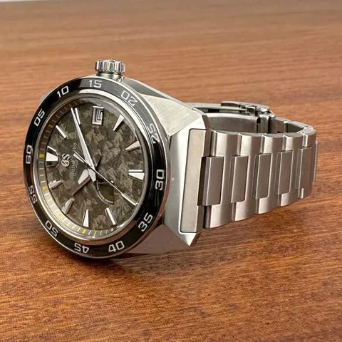 Grand Seiko SBGA403 44.5mm Titanium Brown