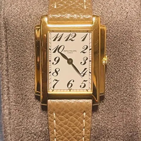 Patek Philippe Gondolo 4824 22mm Yellow gold White 1