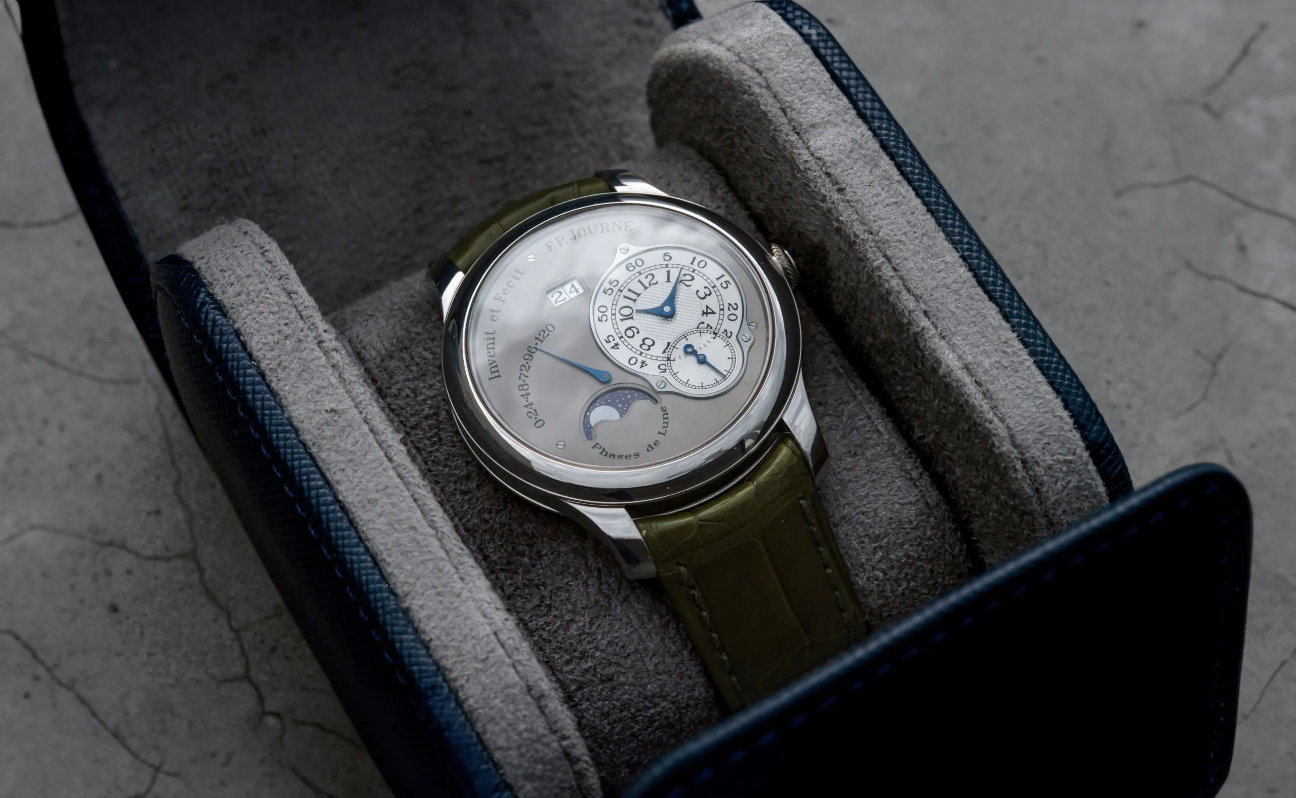 F.P. Journe OCTA LUNE L 40mm Platinum White