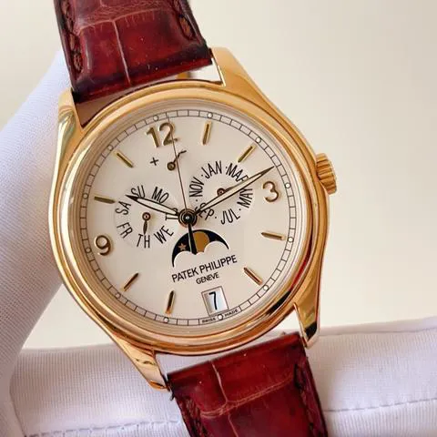 Patek Philippe Annual Calendar 5146J-001 39mm Yellow gold Beige