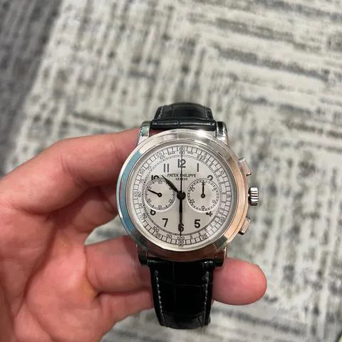 Patek Philippe Chronograph 5070G-001 42mm White gold Silver 8