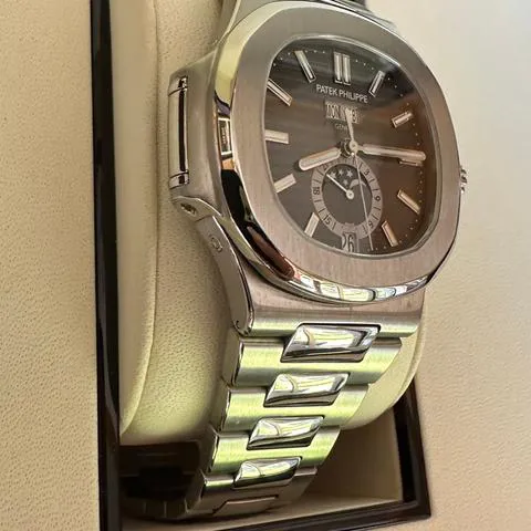 Patek Philippe Nautilus 5726/1A-001 40.5mm Stainless steel Black 2