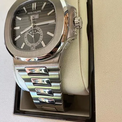 Patek Philippe Nautilus 5726/1A-001 40.5mm Stainless steel Black 3