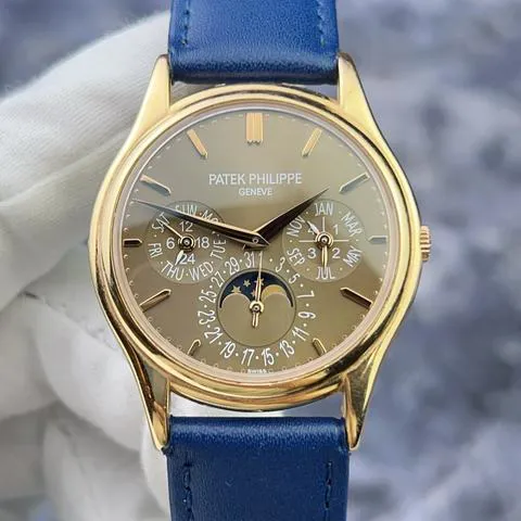 Patek Philippe Perpetual Calendar 5140R-001 37mm Rose gold Brown