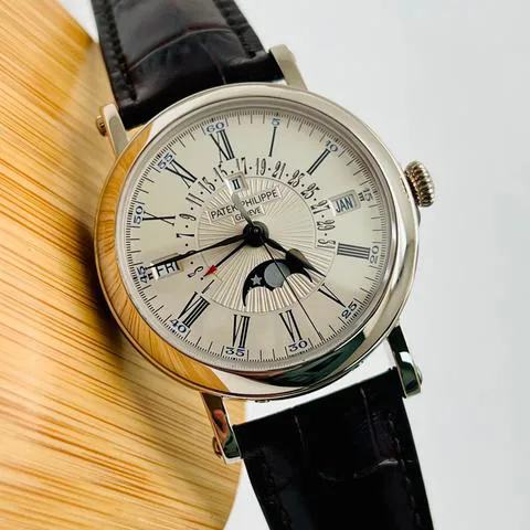 Patek Philippe Perpetual Calendar 5159G-001 38mm White gold Silver