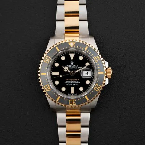 Rolex Sea-Dweller 126603 43mm Yellow gold and Stainless steel Black