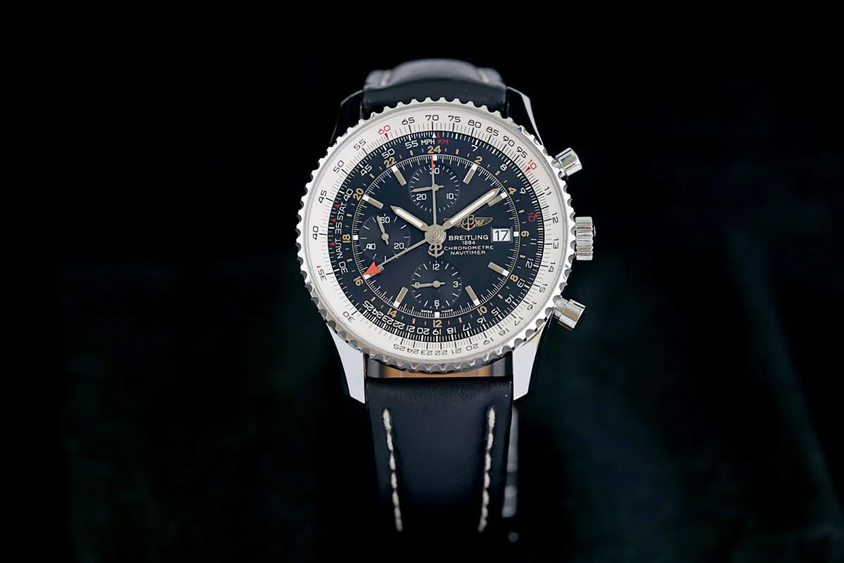 Breitling Navitimer World A2432212/B726 46mm Stahl