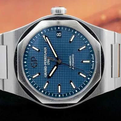 Girard-Perregaux Laureato 81010-11-431-11A 42mm Stainless steel Blue 8