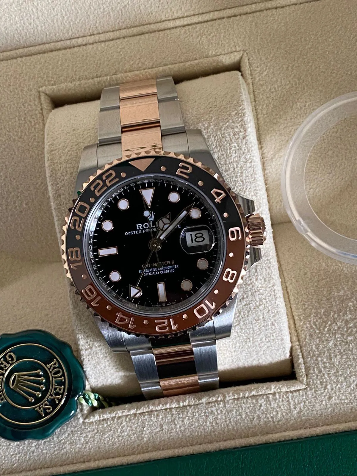 Rolex GMT-Master II 126711CHNR 40mm Yellow gold and Stainless steel Black